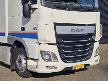 DAF XF 440 4x2 / LES / SCHOOL / TAIL LIFT / 4 SEATS